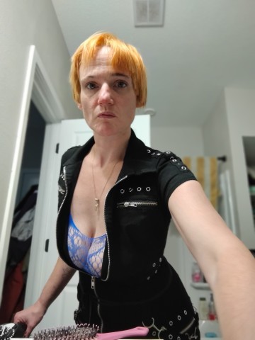 Amanda Jones  Des Moines, Iowa Escort, , Verified Adult Service Provider, Companion in United States