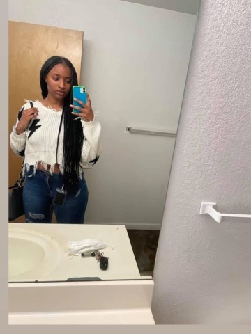 Lena17 Kansas City, Missouri Escort, , Verified Adult Service Provider, Companion in United States