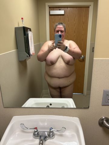 EscortKatie Akron, Ohio Escort, , Verified Adult Service Provider, Companion in United States