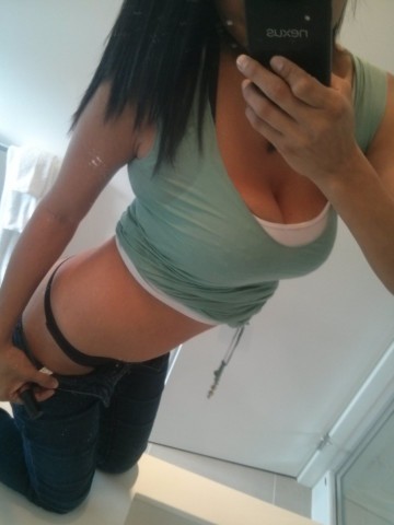 BriannaPetiiite Vancouver Escort, , Verified Adult Service Provider, Companion in Canada