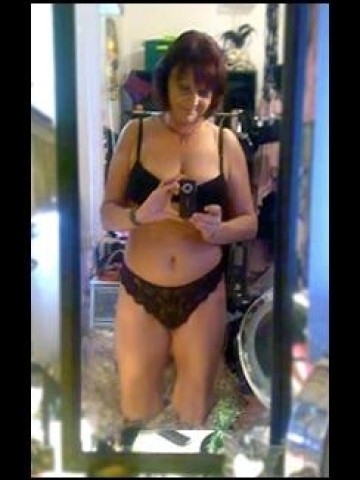 pepperhotaussiecougar Brisbane Escort, Pornstar, DUO, Verified Adult Service Provider, Companion in Australia
