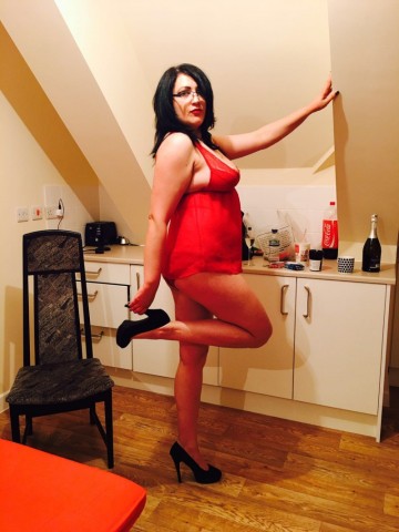 sandraflo Cardiff Escort, Pornstar, Massage, Verified Adult Service Provider, Companion in United Kingdom