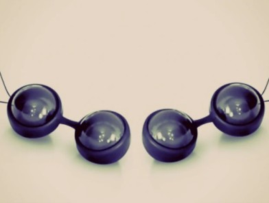 Geisha balls and kegel balls for pelvic health