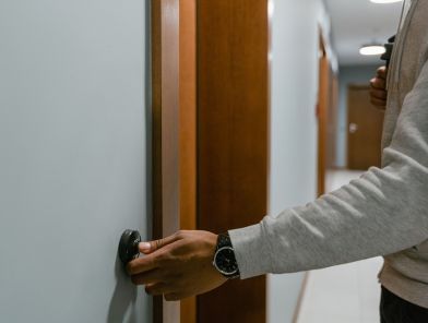 Neighbor ringing escort's apartment doorbell