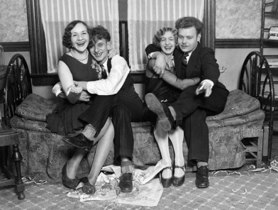 1920s petting party young couple