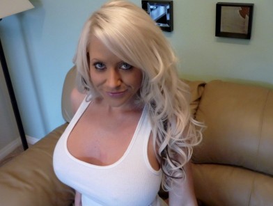 Horny and Available for Escort Services 
