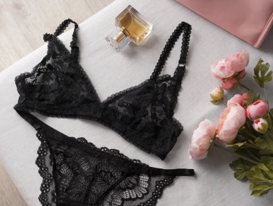 Beautiful escort offering her used panties for sale online