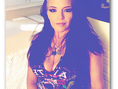 Lovely Vee Phoenix, Arizona Escort - Elite Escort Offering High-Class Companionship Services